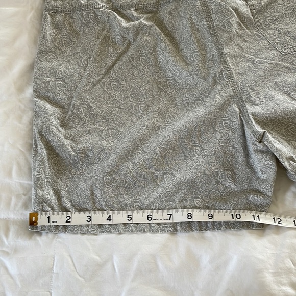 Cotton On Garments Beach Shorts Size L - Picture 7 of 8